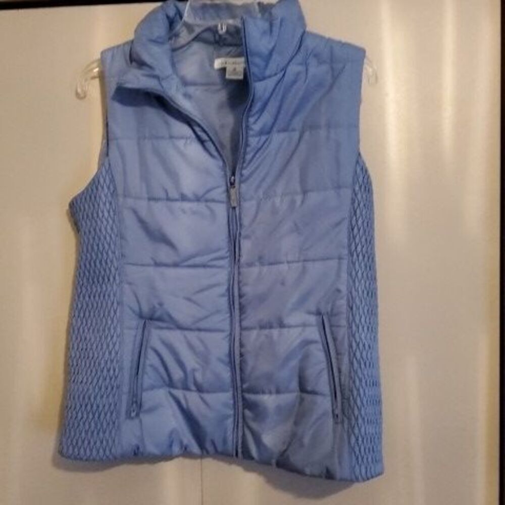 V15  Liz Claiborne blue puffer quilted vest